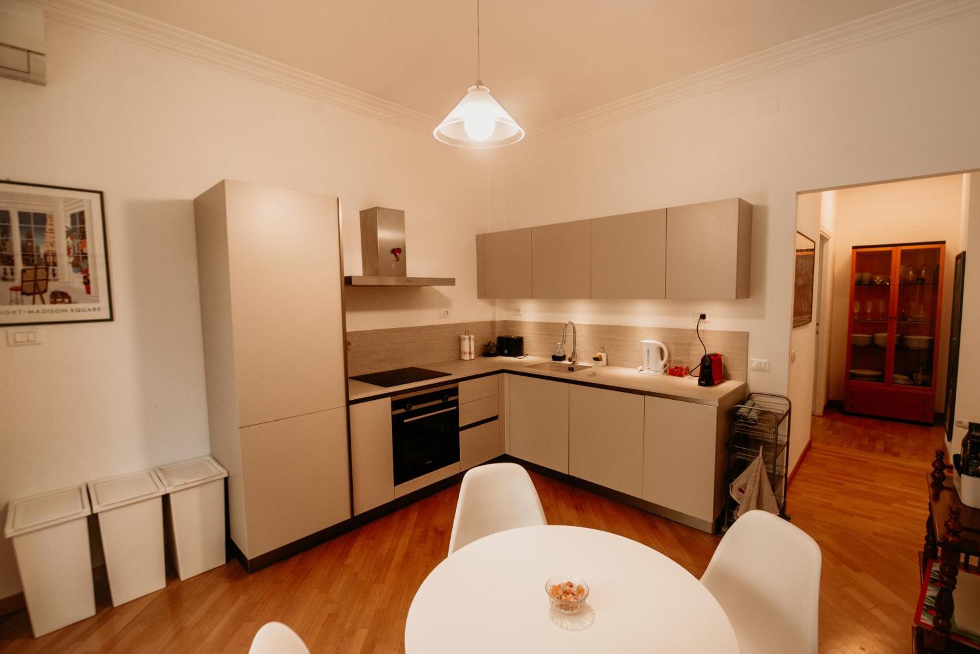 Green Hill Apartment - Exclusive Use โรม ภายนอก รูปภาพ