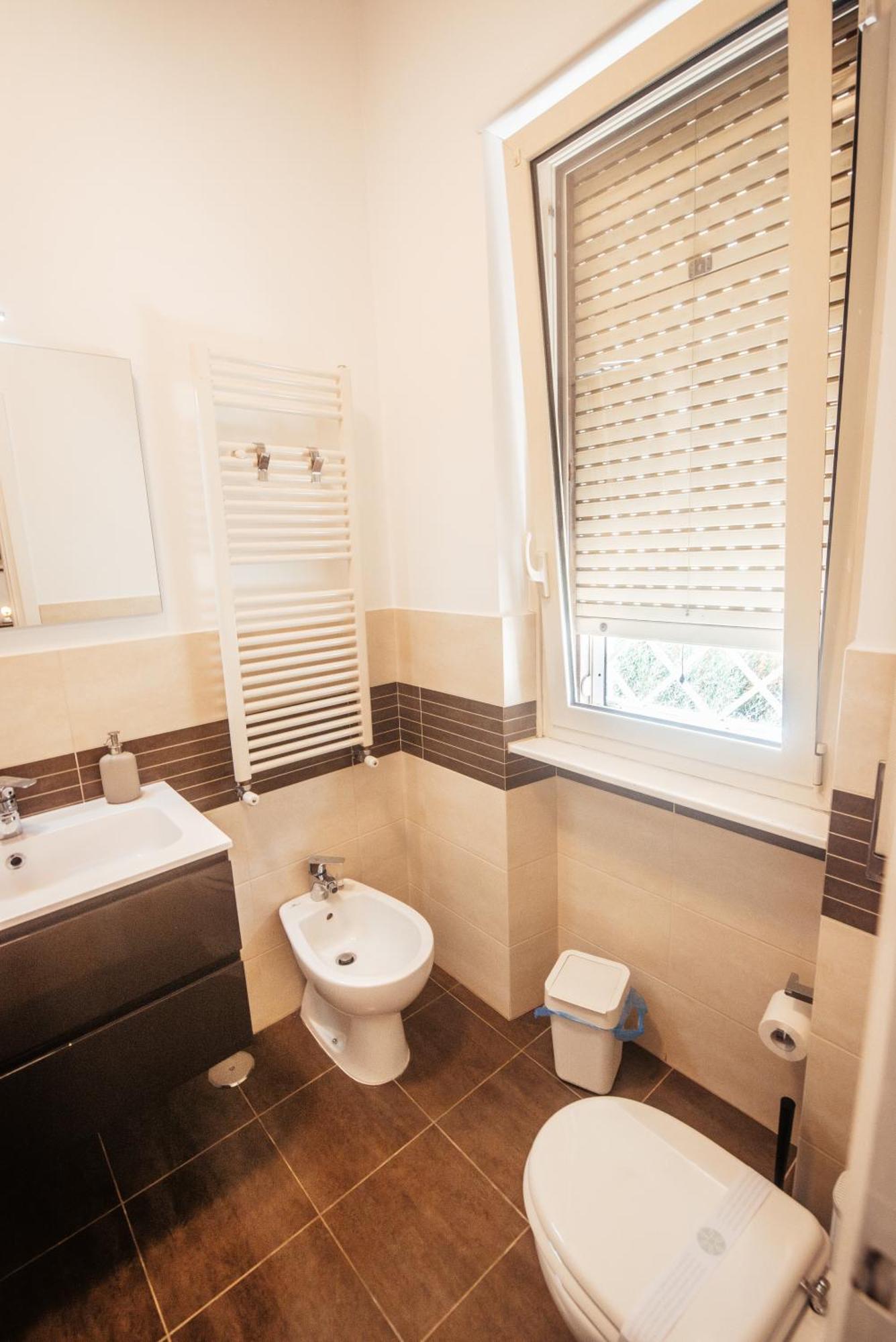 Green Hill Apartment - Exclusive Use โรม ภายนอก รูปภาพ