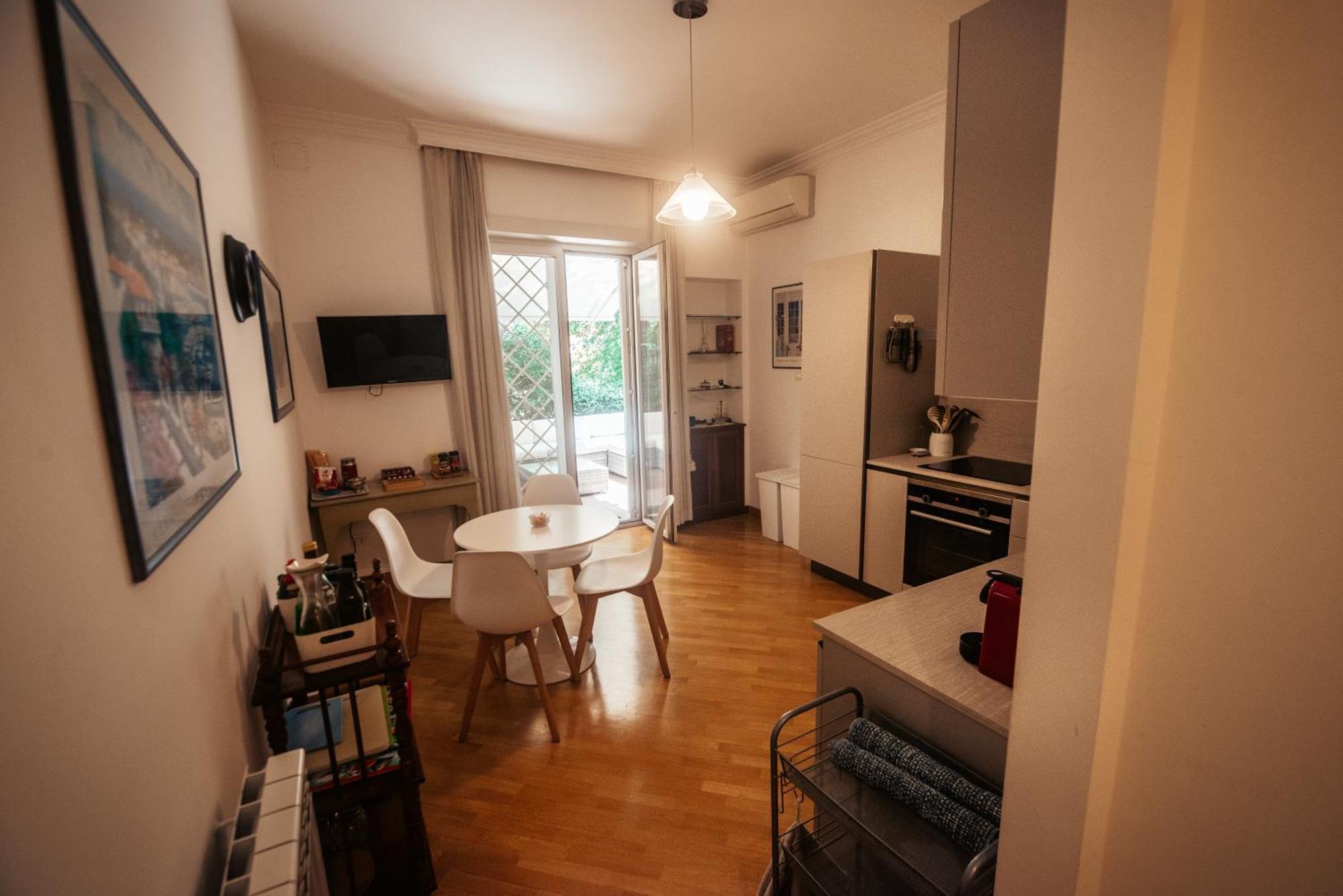 Green Hill Apartment - Exclusive Use โรม ภายนอก รูปภาพ