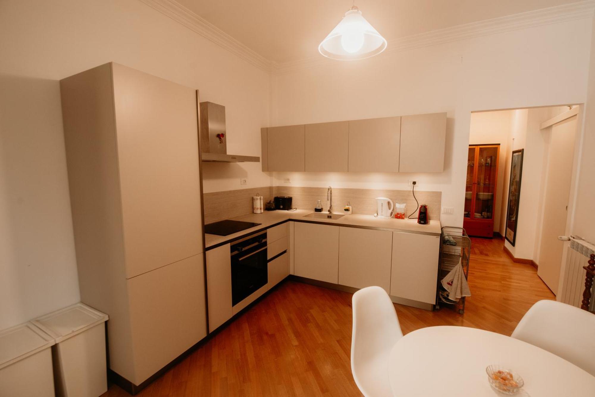 Green Hill Apartment - Exclusive Use โรม ภายนอก รูปภาพ